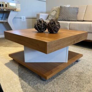 Mesa de Centro com Rodízio Quadrada Saara
